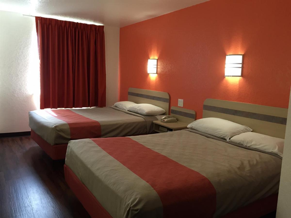 Motel 6-San Antonio, Tx - Sea World North Exterior photo